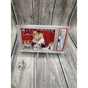 2018 TOPPS OPENING DAY RALLY MONKEY TEAM TRADITIONs/CELEBRATIONS PSA 8 Nm/ Mt
